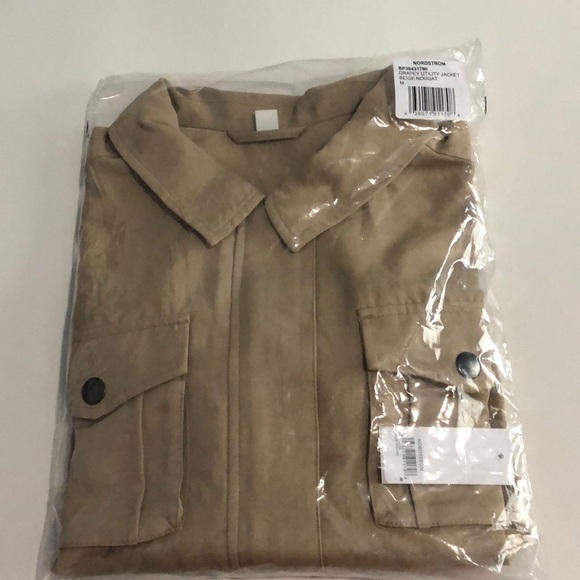 Drape Utility Jacket 🆕 - Picture 6 of 8